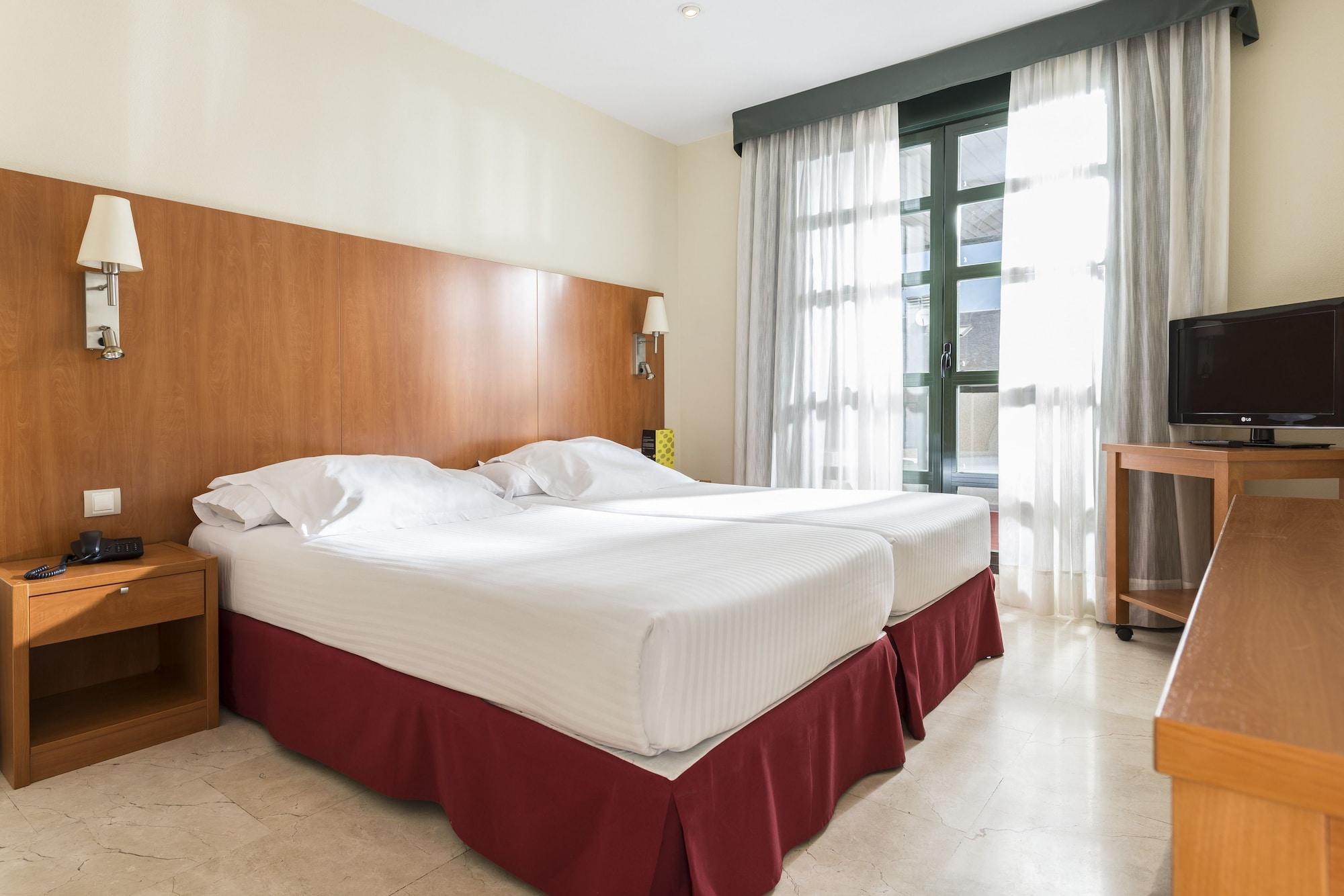 Exe Gran Hotel Almenar Las Rozas de Madrid Dış mekan fotoğraf